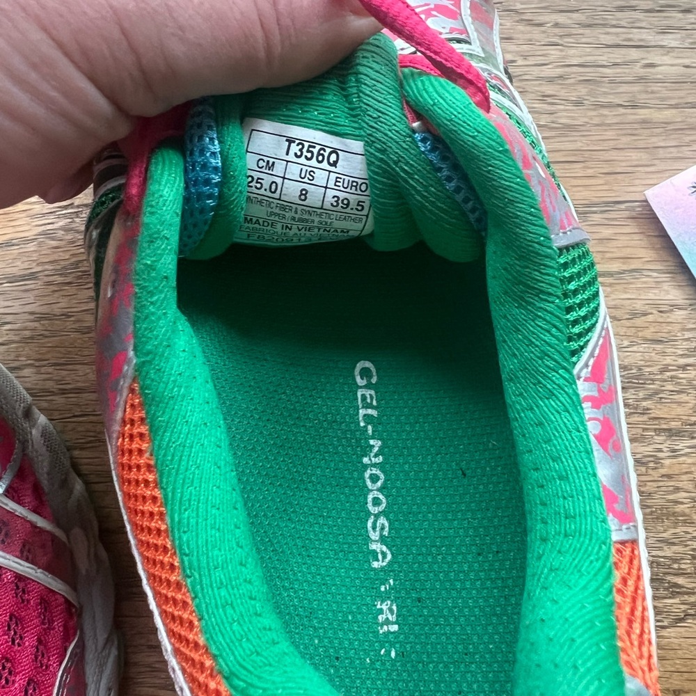 ASICS Multicolor Running Shoes - Picture 3 of 3